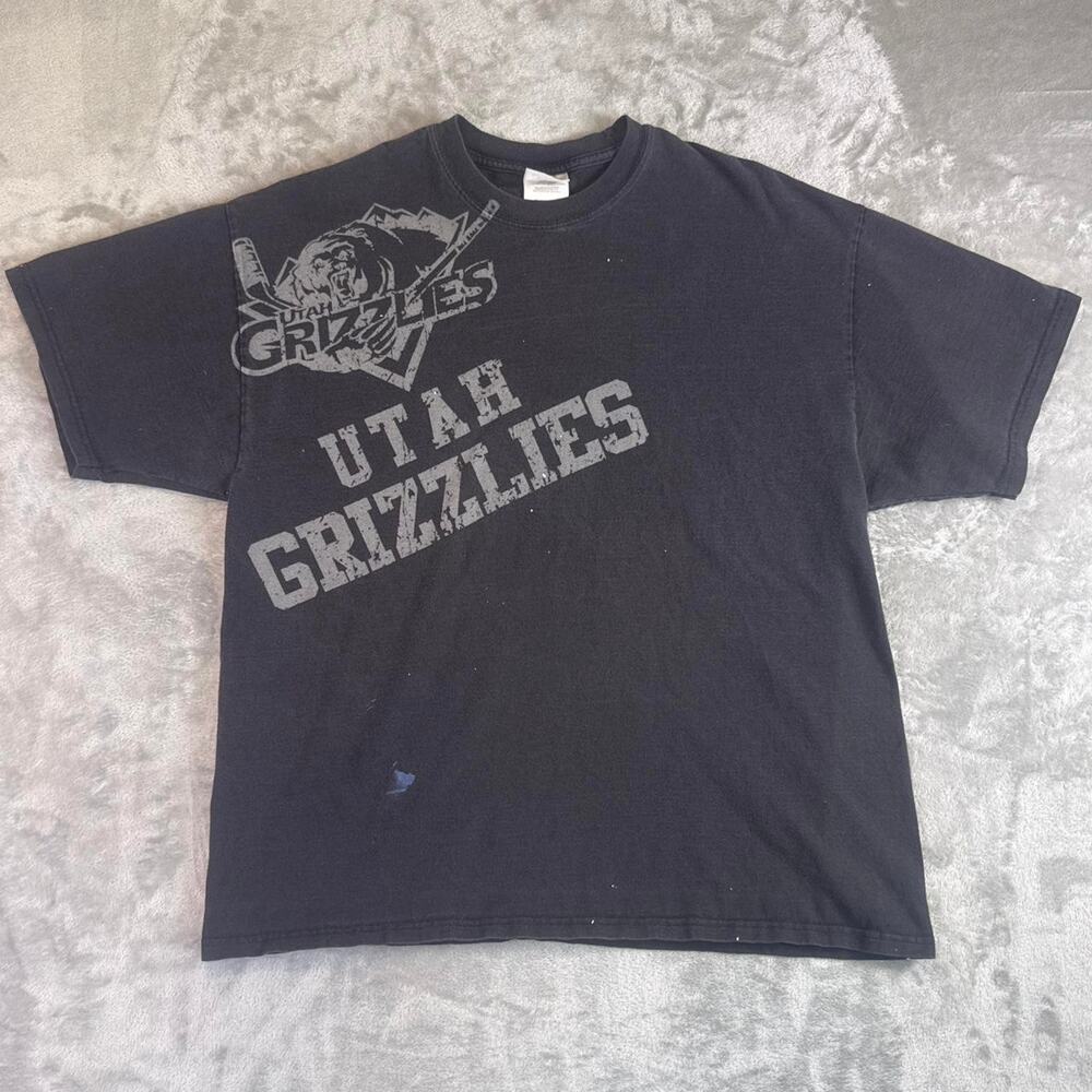 Vintage Y2K Utah Grizzlies Hockey T Shirt Men’s XL Black Graphic Tee